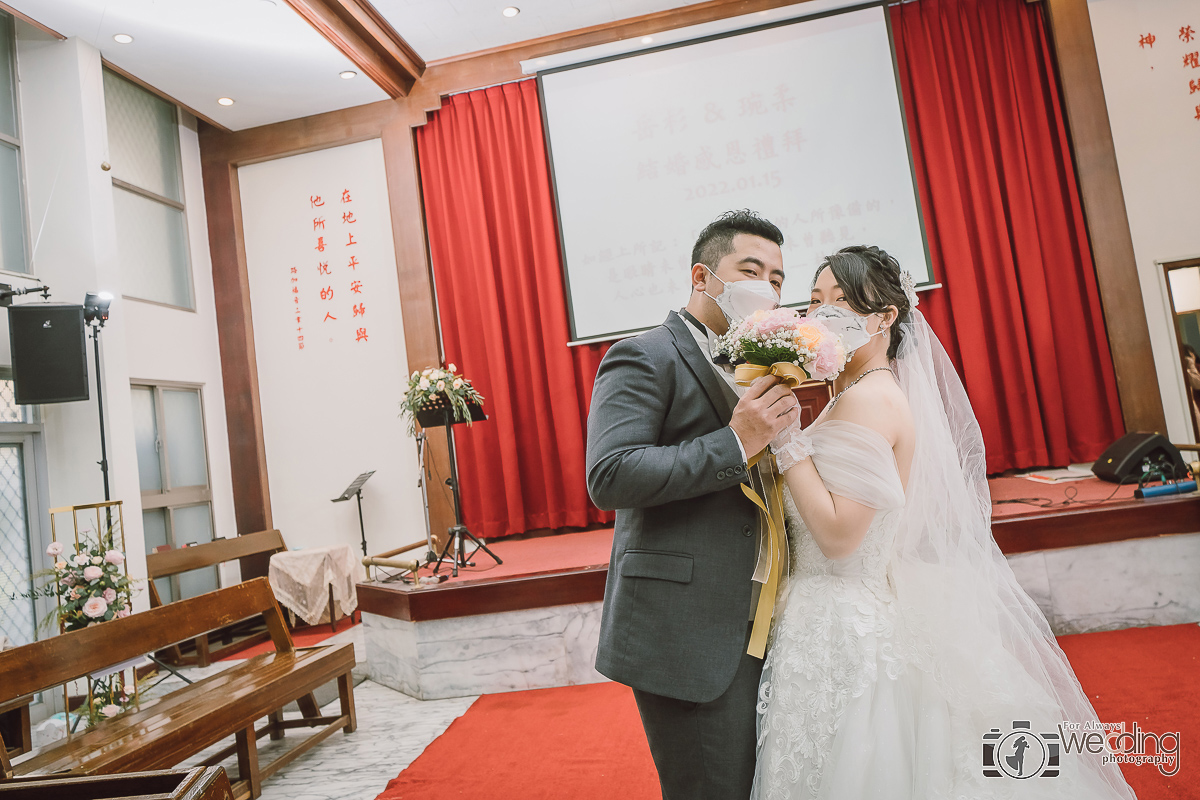 婚禮攝影 岳杉琬柔 教堂儀式晚宴 豪鼎中興店 #婚攝 #婚禮攝影 #台北婚攝 #婚禮拍立得 #婚攝拍立得 #即拍即印 #婚禮紀錄 #婚攝價格 #婚攝推薦 #拍立得 #婚攝價格 #婚攝推薦